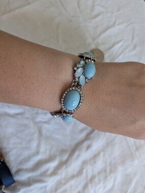 🌸 Faux Turquoise, Mother of Pearl, and Silver Bracelet